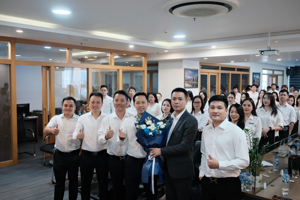 LỄ RA QUÂN DỰ ÁN SUN VINH: “37 | KHỞI CHẤT NGHỆ” – ĐÁNH THỨC KHÁT VỌNG CHINH PHỤC THỊ TRƯỜNG XỨ NGHỆ 2 Những chiến binh S-Real Việt Nam